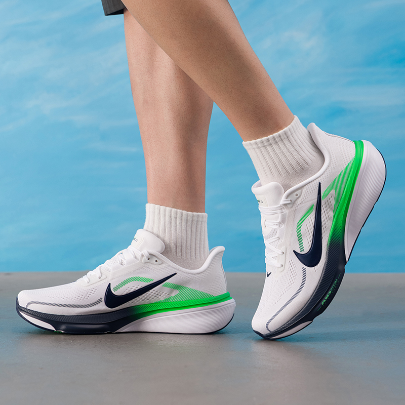 Nike Men's Shoes Original Ligh - Lightweight Road Running Shoes 评论和价格