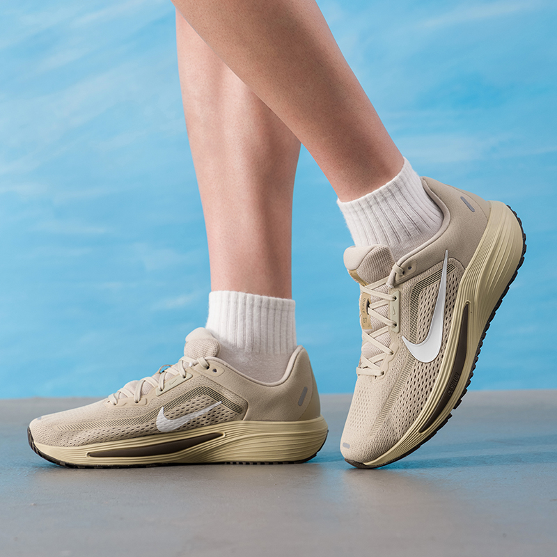 Nike Men's Shoes Original Ligh - Lightweight Road Running Shoes 评论和价格